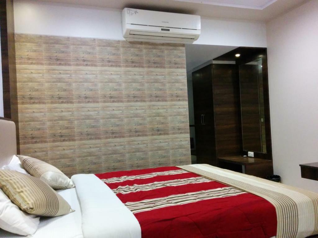 Hotel Usha Ascot Matheran Zewnętrze zdjęcie