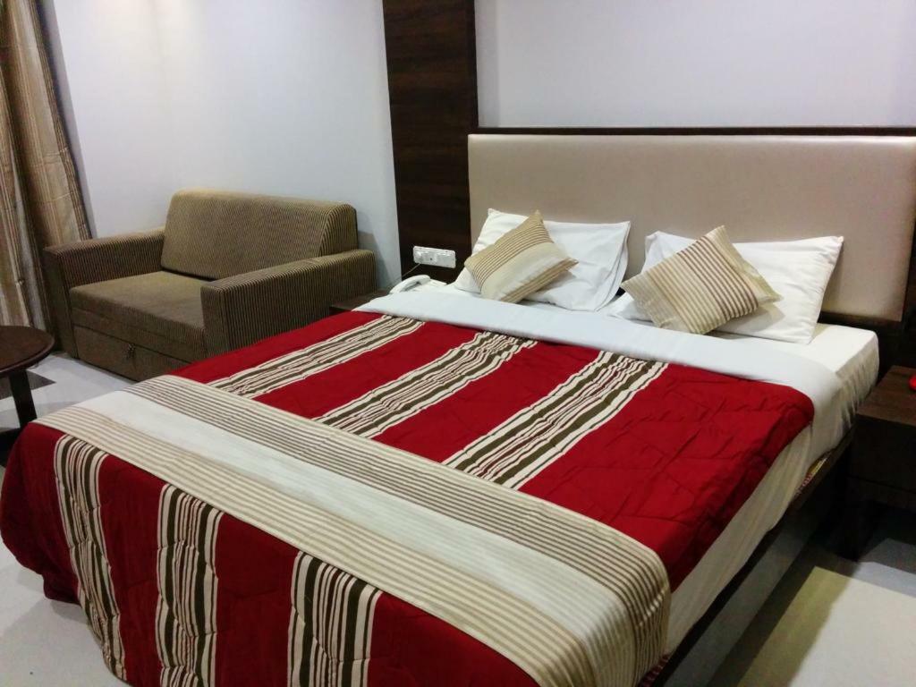 Hotel Usha Ascot Matheran Zewnętrze zdjęcie