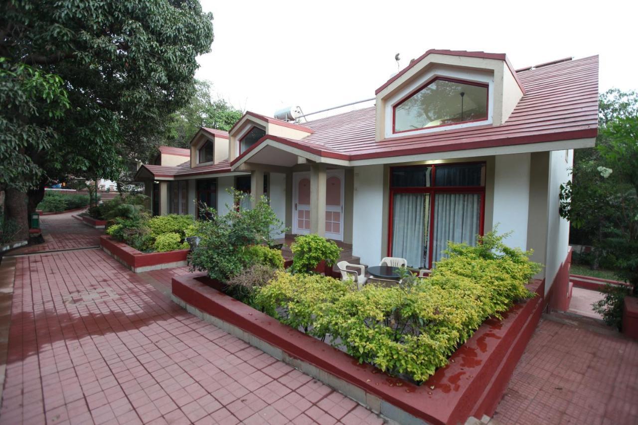 Hotel Usha Ascot Matheran Zewnętrze zdjęcie